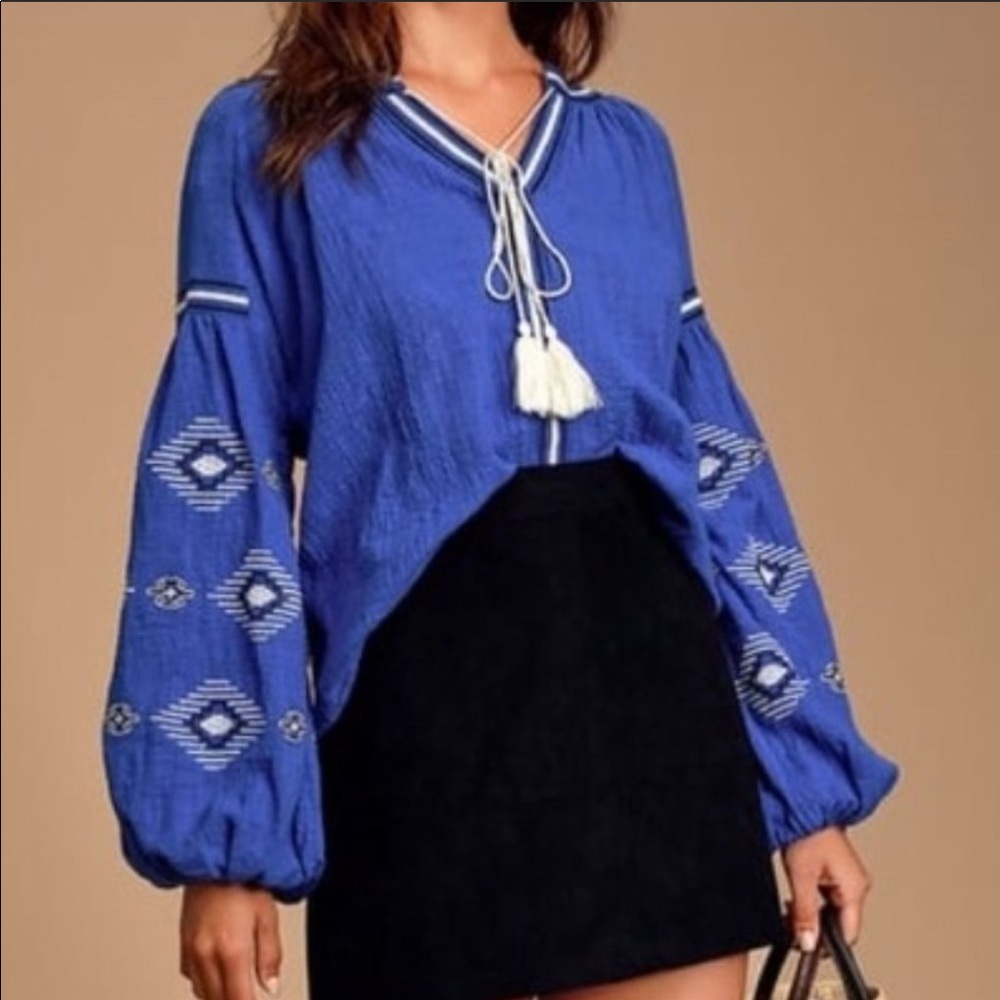 Blue lulus shirt